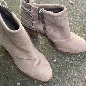 Elegant Taupe Heeled Boots